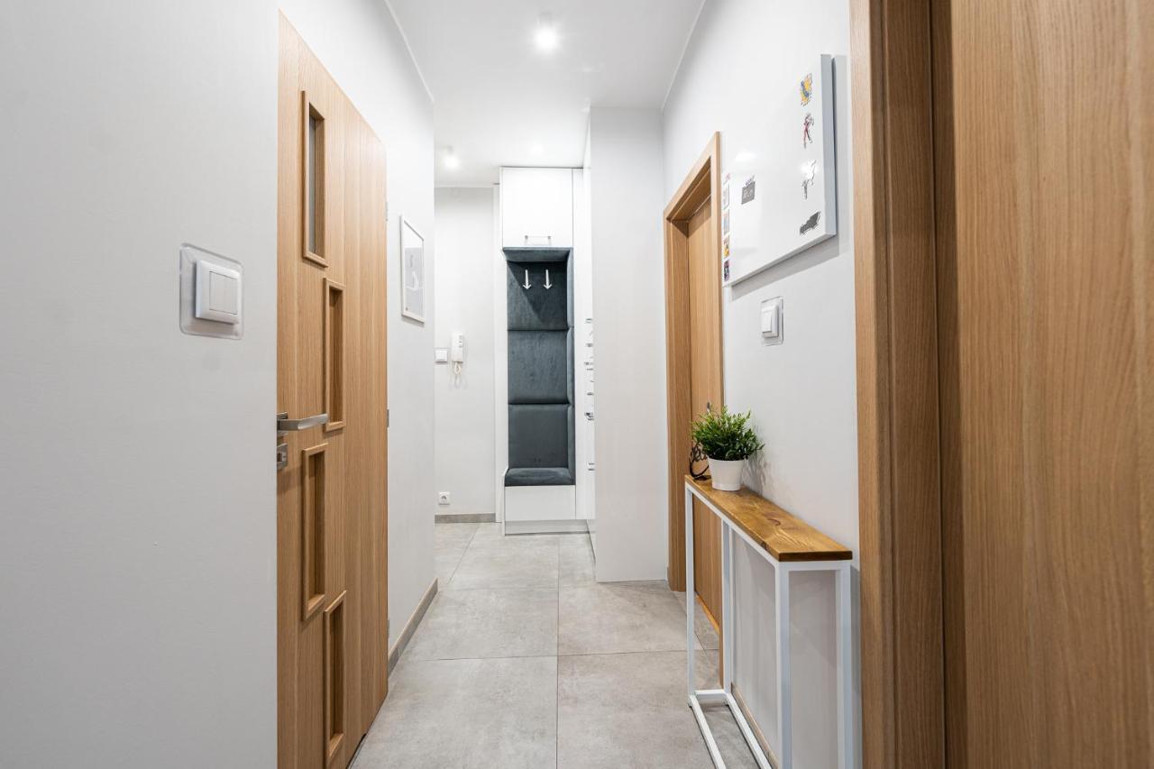 Apartment Bluebird Katowice Near Spodek Mck & City Center Exterior foto